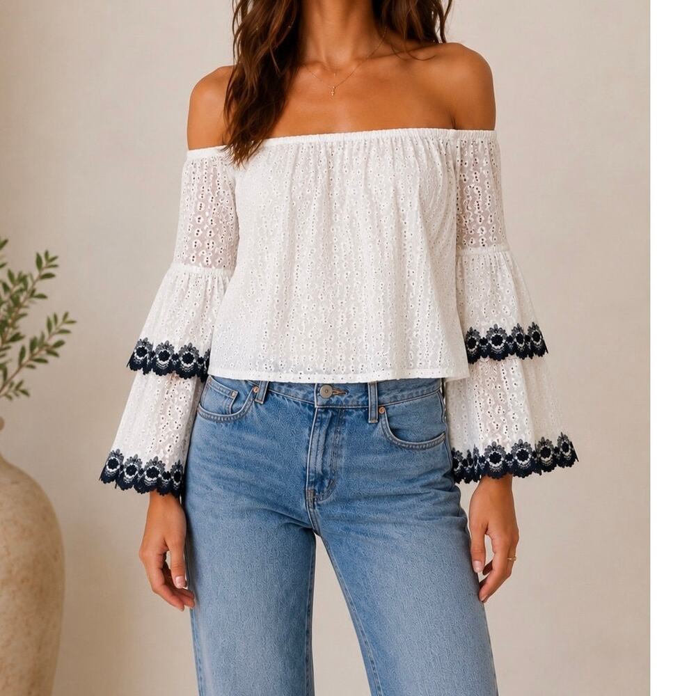 Bailey 44 White Cotton Peasant Blouse Black Lace Trim Bell Sleeve Boho Y2K Small